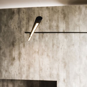 Lámpara de pie Stealth de Cattelan Italia. Lámparas de diseño moderno.