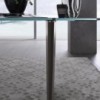 Mesa Ala semiovalada Cristal de Misura Emme. Muebles modernos de diseño.