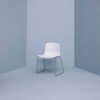 Silla AAC 08 de acero y polipropileno de Hay ideal para espacios modernos.