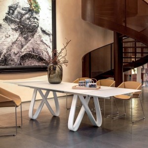 Mesa Butterfly extensible cristal de Tonin casa. Muebles modernos de hogar.