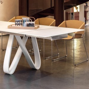 Mesa Butterfly extensible cristal de Tonin casa. Muebles modernos de hogar.