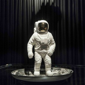 Astronauta Starman de Seletti. Complementos, mueble auxiliar e iluminación