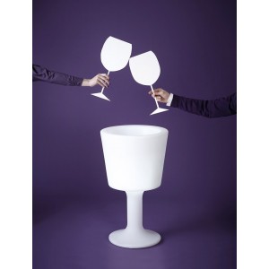 Cubitera Light drink de Slide. Cubitera con luz polietileno exterior