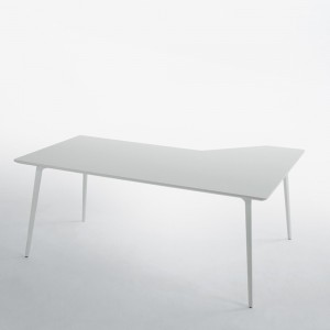 Mesa con ala Fly Metal de Sellex de DM para despachos. Mesas modernas de estudio.