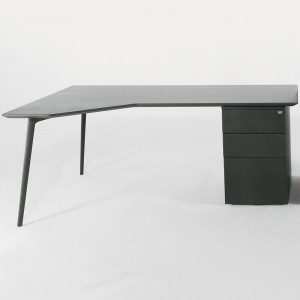 Mesa con ala y buck Fly de Sellex. Camas y mesas modernas. Mesas de estudio.