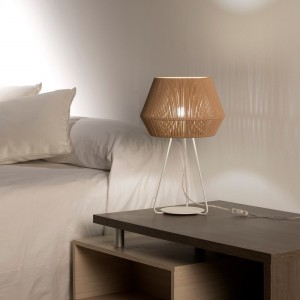Lámpara sobremesa Banyo trípode de Fm Iluminación. Lámparas LED modernas