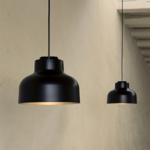 Lámpara suspensión M64 1964 de Santa & Cole. Lámparas de diseño moderno.