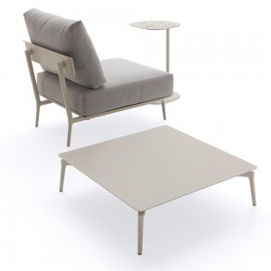 Mesa de centro Cuadrada Aikana de Fast moderna para espacios exteriores.