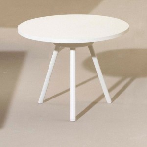 Mesa baja Zebra de Fast. Mesas modernas y elegantes ideal para exteriores de Fast.