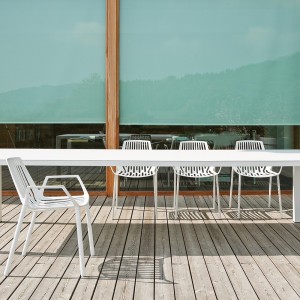 Sillón Rion de Fast. Sillones cómodos y elegantes perfecto para espacios exteriores de Fast.