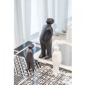 Escultura cerámica The Visitor small de Gardeco. Escultura decorar salón