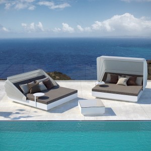 Cama Vela Daybed cuadrada con parasol y 2 cabezales reclinables