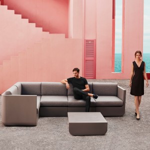 Sofá modulo esquina modelo Ulm de Vondom para exterior  