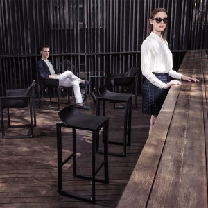 Taburete para fiestas color negro modelo Wall Street de Vondom 