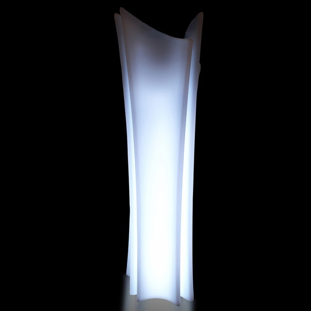 Macetero Light Alma con Autorriego y Luz LED en el Interior | Vondom
