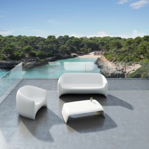 Mesa Blow Fabricada en Resina con Luces Led en el Interior | Vondom
