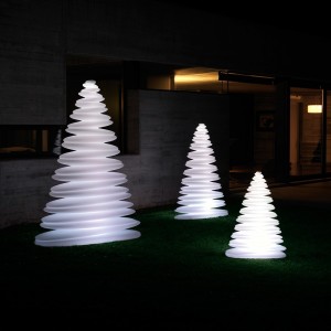 Lámpara suelo de Navidad Chrismy con Luz Led en Varios Tamaños |  Lluesma
