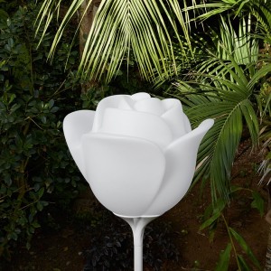 Lámpara Baby Love garden Myyour. Iluminación moderna y original para jardines.