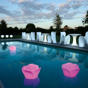 Lámpara Baby love waterproof de Myyour. Iluminación moderna para piscinas.