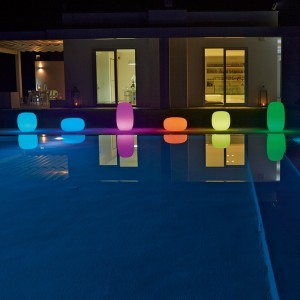 Taburete Pandora Luz Myyour. Taburete bajo moderno para ambientes contract.
