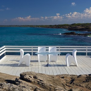 Silla Lily de Myyour. Silla de diseño original para interior o exterior.