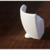 Silla Rhonda de Myyour. Silla ancha en polietileno ideal para jardines.