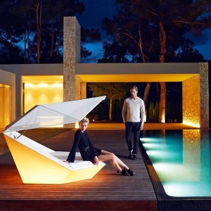 Cama Daybed Faz Parasol con Iluminación Led Tela Náutica y Ruedas