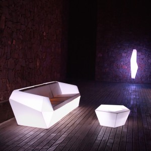 Mesa sofá Faz Mate o Brillo con Luz Led Controlada con DMX | Vondom