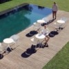 Mesa Mari-Sol pie Ø62 de Vondom. Muebles y complementos de exterior.