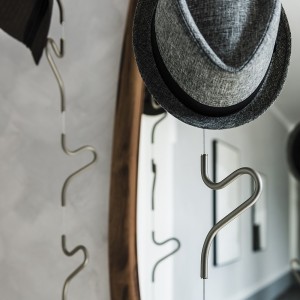 Perchero Air de Cattelan Italia. Perchero de diseño moderna para techo.