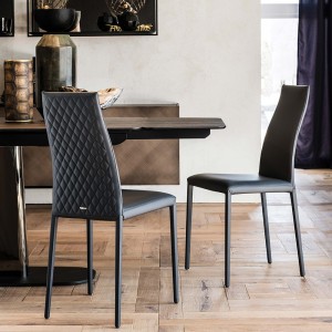 Silla Kay Couture de Cattelan Italia. Sillas tapizadas. Sillas de diseño.
