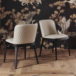 Silla Magda Couture de Cattelan Italia. Silla con brazos. Sillas capitoneadas.