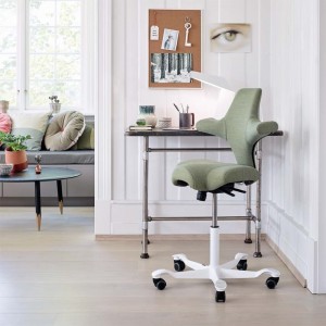 Silla Capisco 8106 de Hag. Sillas de oficina. Sillas de trabajo modernas.