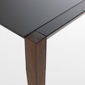 Mesa Tango Fija de Horm. Mesas fijas y extensibles de diseño italiano.