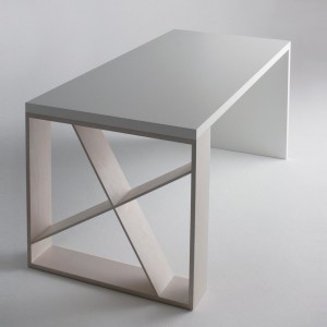 Mesa  J-Table de Horm. Mesas modernas de salón. Muebles diseño italiano.
