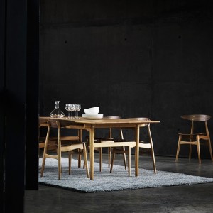 Silla CH33T de Carl Hansen and Son. Sillas de diseño. Sillas para comedor.