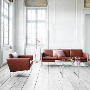 Sofá serie CH100 de Carl Hansen and Son con un diseño moderno y elegante ideal para hogares modernos.