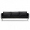 Sofá serie CH100 de Carl Hansen and Son con un diseño moderno y elegante ideal para hogares modernos.