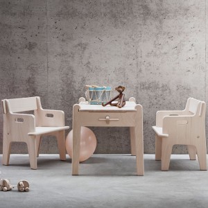 Silla de Peter CH410 de Carl Hansen and Son. Muebles infantiles. Sillas de niños.