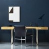 Escritorio CH110 de Carl Hansen and Son con un diseño moderno y elegante.