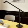 Lámpara Fifty-Fifty LED de HAY. Lámparas elegantes para estudios o oficinas.