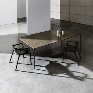 Mesa Slim Cerámica de Sovet. Mesa rectangular con sobre de cerámica moderna.