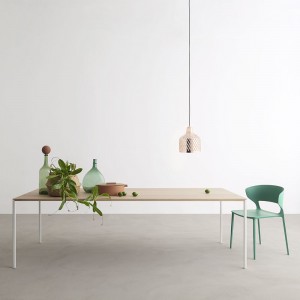 Mesa de calidad 25 en madera para comedor de Desalto. Mesa diseño original.