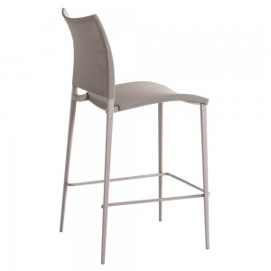 Taburete cómodo Sand Air para cocina o terrazas Desalto. Calidad italiana.
