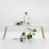 Mesa rectangular Oblique de Prostoria con tapa de MDF. Mesa diseño de madera.