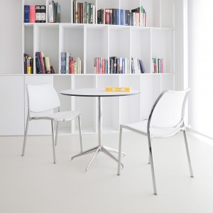 Silla Gas Cromo polipropileno de Stua. Excelente silla para uso de oficina.