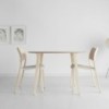 Silla Laclasica tapizada de Stua. Excelente silla para el hogar o espacios contract.