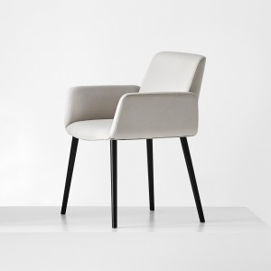 Sillón Hug HUG301 Punt Mobles. Sillas tapizadas de diseño contemporáneo.