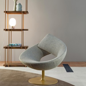 Sillón Lock Giratorio de Bonaldo. Sillón moderno tapizado para interiores.