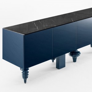 Aparador de lujo Multileg Cabinet para comedor de BD Barcelona.